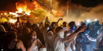 Trump says he might send in federal troops to control the rioting. Can he?