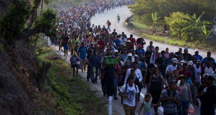 375,000 detained illegal immigrants were released into the US last year; here’s why - Nine Line Apparel