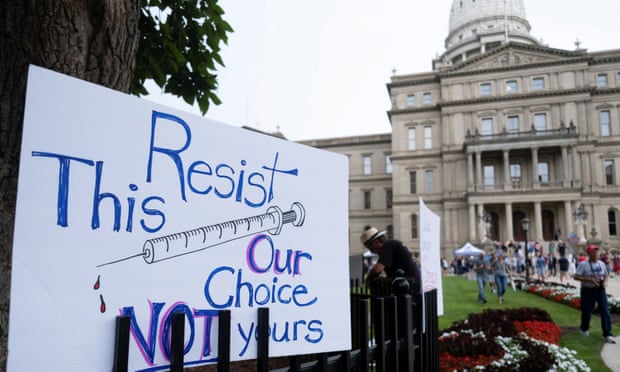 “Stop supporting medical tyranny” – Carhartt faces boycott over vax mandate... - Nine Line Apparel