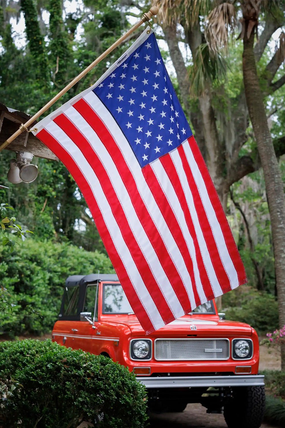 3' x 5' Classic American Flag and Pole Set