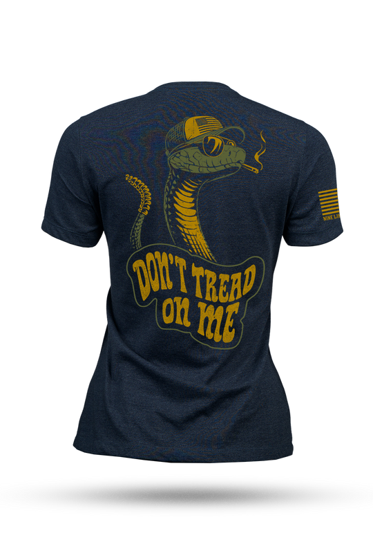 Cap Snake - Women's T-Shirt
