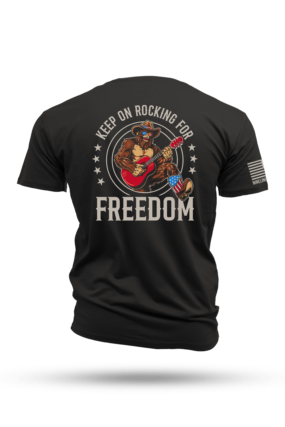 Rockin' Freedom Squatch - T-Shirt