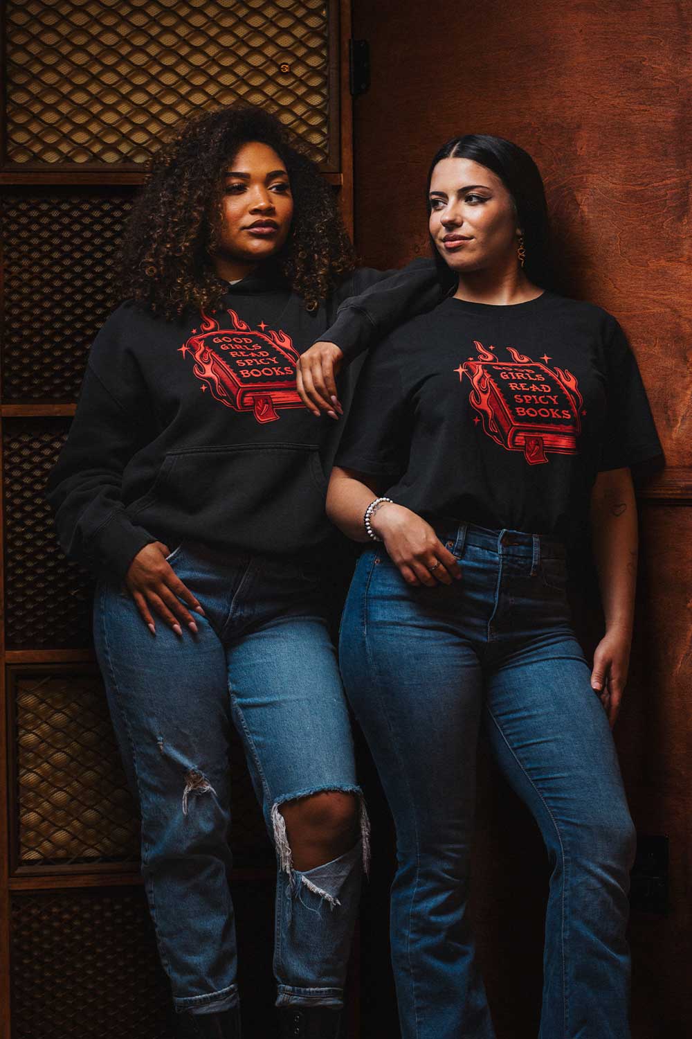 Spicy Books - Women's Relaxed Fit T-Shirt